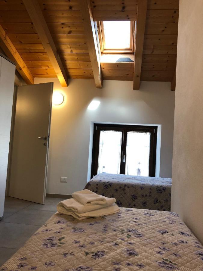 La Casa Della Ada Hotel Кастелнуово дел Гарда Екстериор снимка
