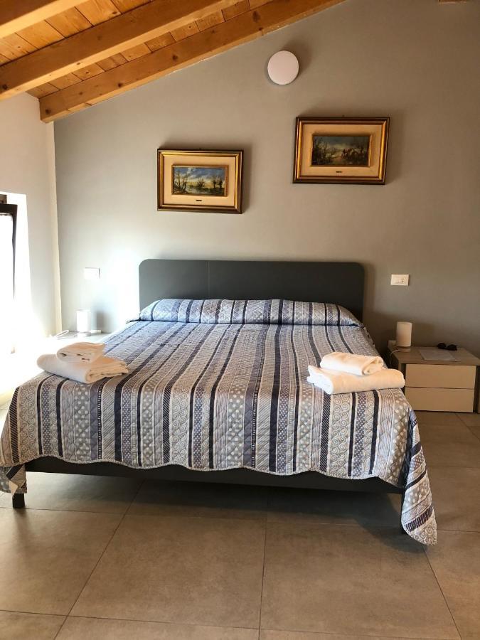 La Casa Della Ada Hotel Кастелнуово дел Гарда Екстериор снимка