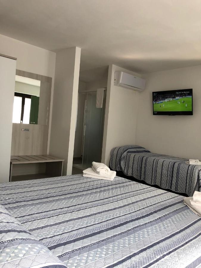 La Casa Della Ada Hotel Кастелнуово дел Гарда Екстериор снимка